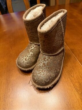UGG Kids Metallic Brown Patterned Faux-Fur Boots